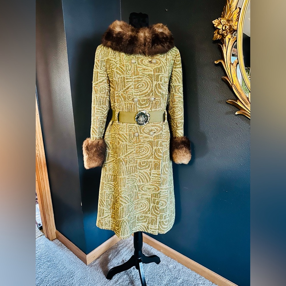 Vintage Midbrooke New York Women’s Printed Wool Coat Size Medium